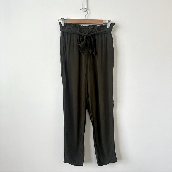H&M Dark Olive Green Paper Bag Pants - Picture 2 of 9